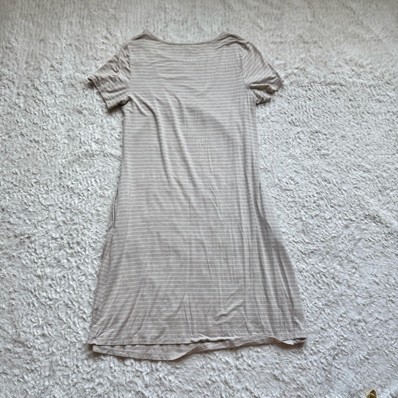 Kindred Bravely Eleanora Bamboo Maternity Nursing Dress M Oatmeal Stripe Beige - Picture 9 of 11